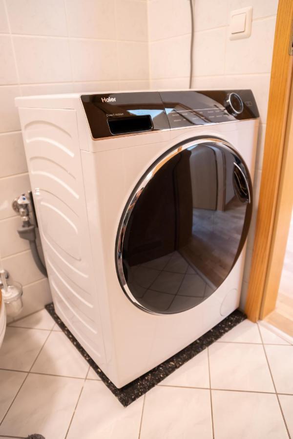Wunderschoen Gepflegter Altbau, Aufzug Apartment *